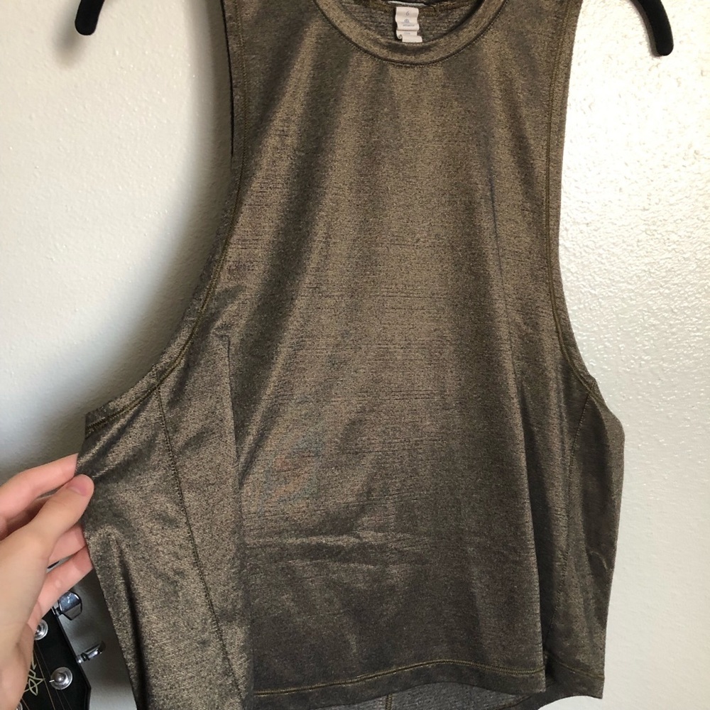 🌸 SOLD 🌸 Lululemon Shimmer Gold Tank Top - Picture 5 of 9